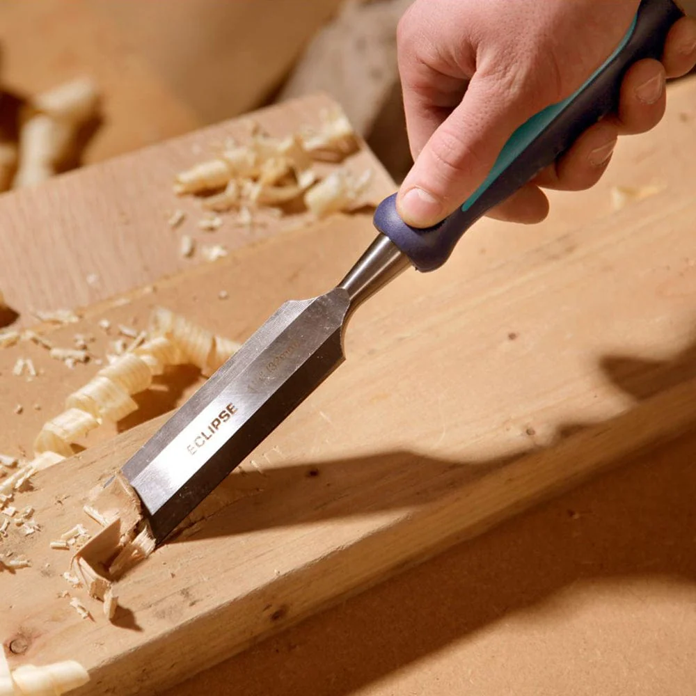 3/8" Wood Chisel with Ergonomic Soft Handle - Image 2