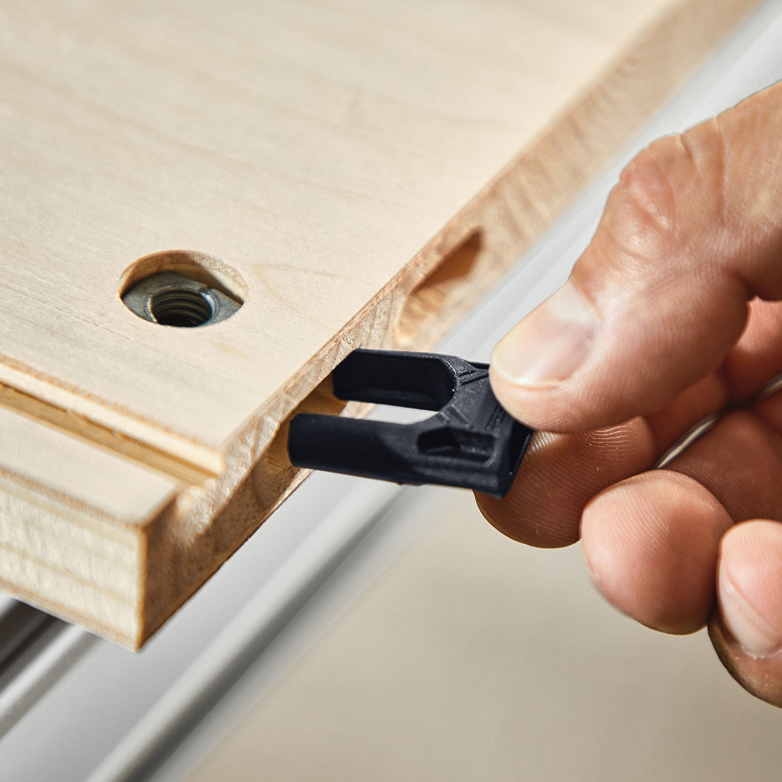 Domino KV D8/50 Corner Connector - Image 4