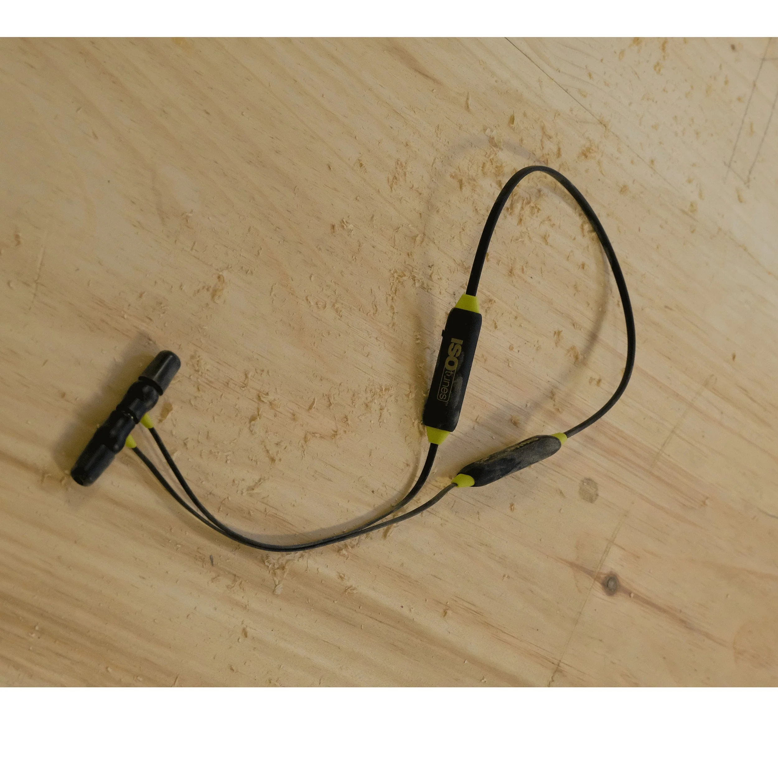 XTRA 2.0 Bluetooth Noise Isolating Earbuds - Image 7