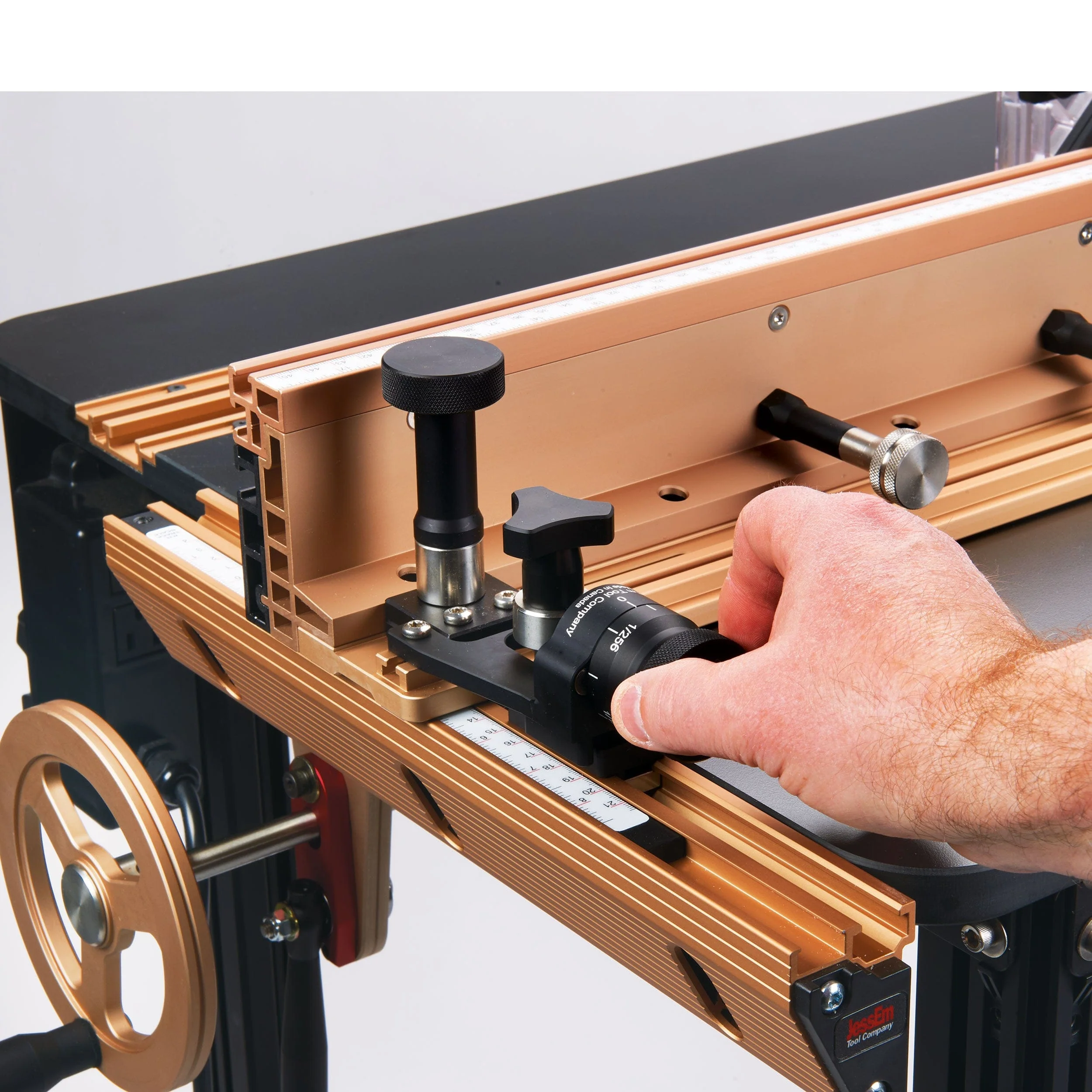 Micro-Adjuster For Router Table Fence - Image 4