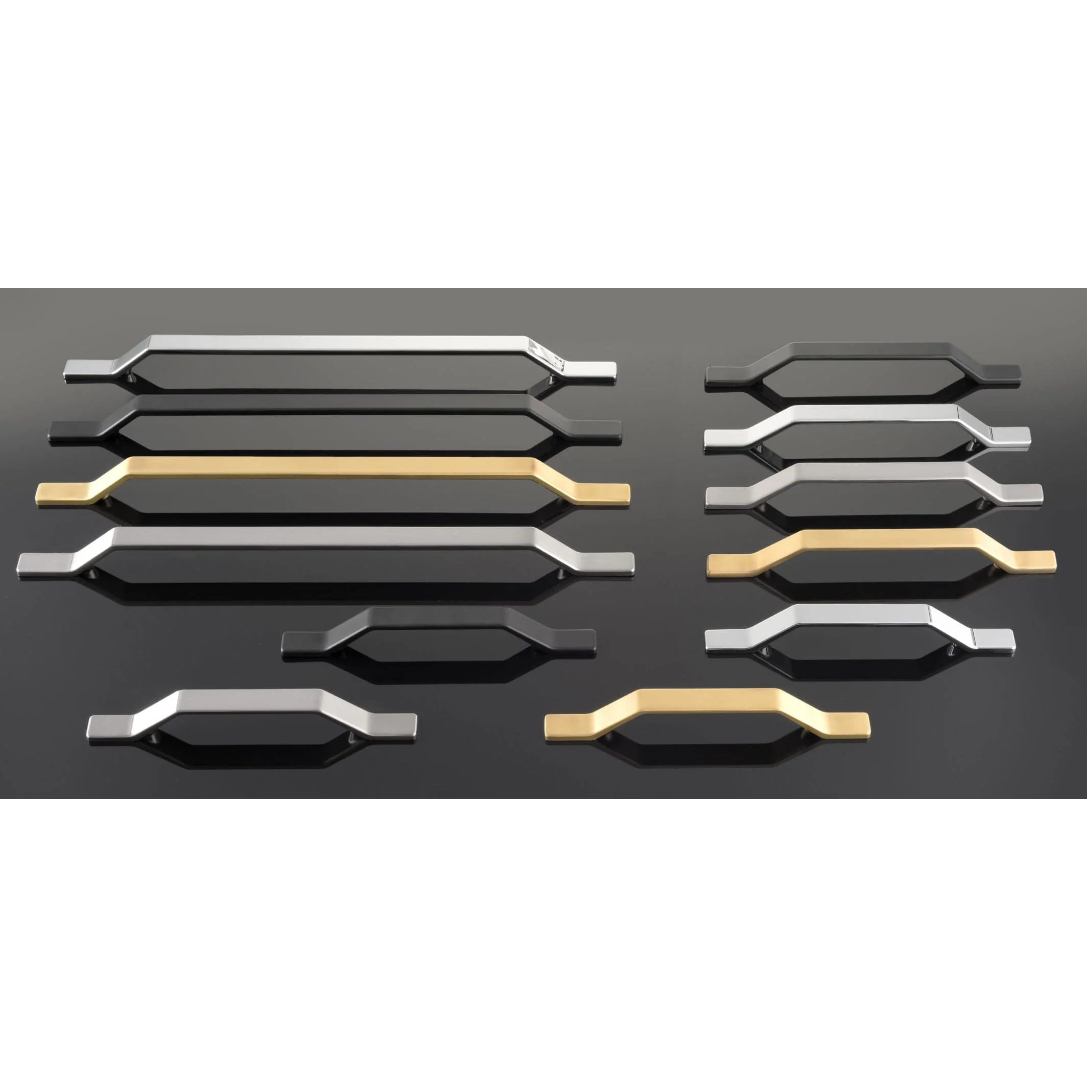 Contemporary Pull - 5-1/16" Center-to-Center - 23/32" W x 7-7/8" L - Brushed Nickel - Image 4