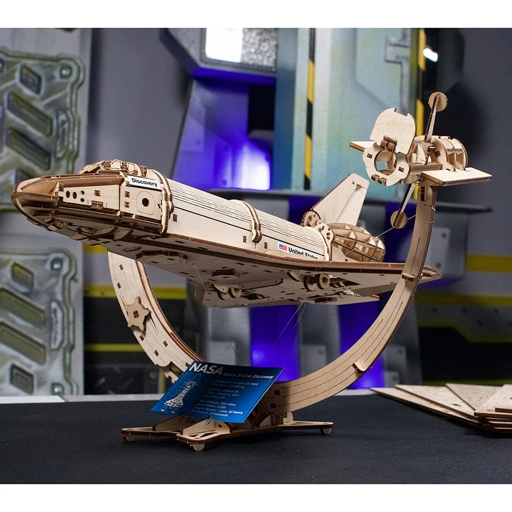 Shuttle Discovery Wooden Craft Kit - Image 2