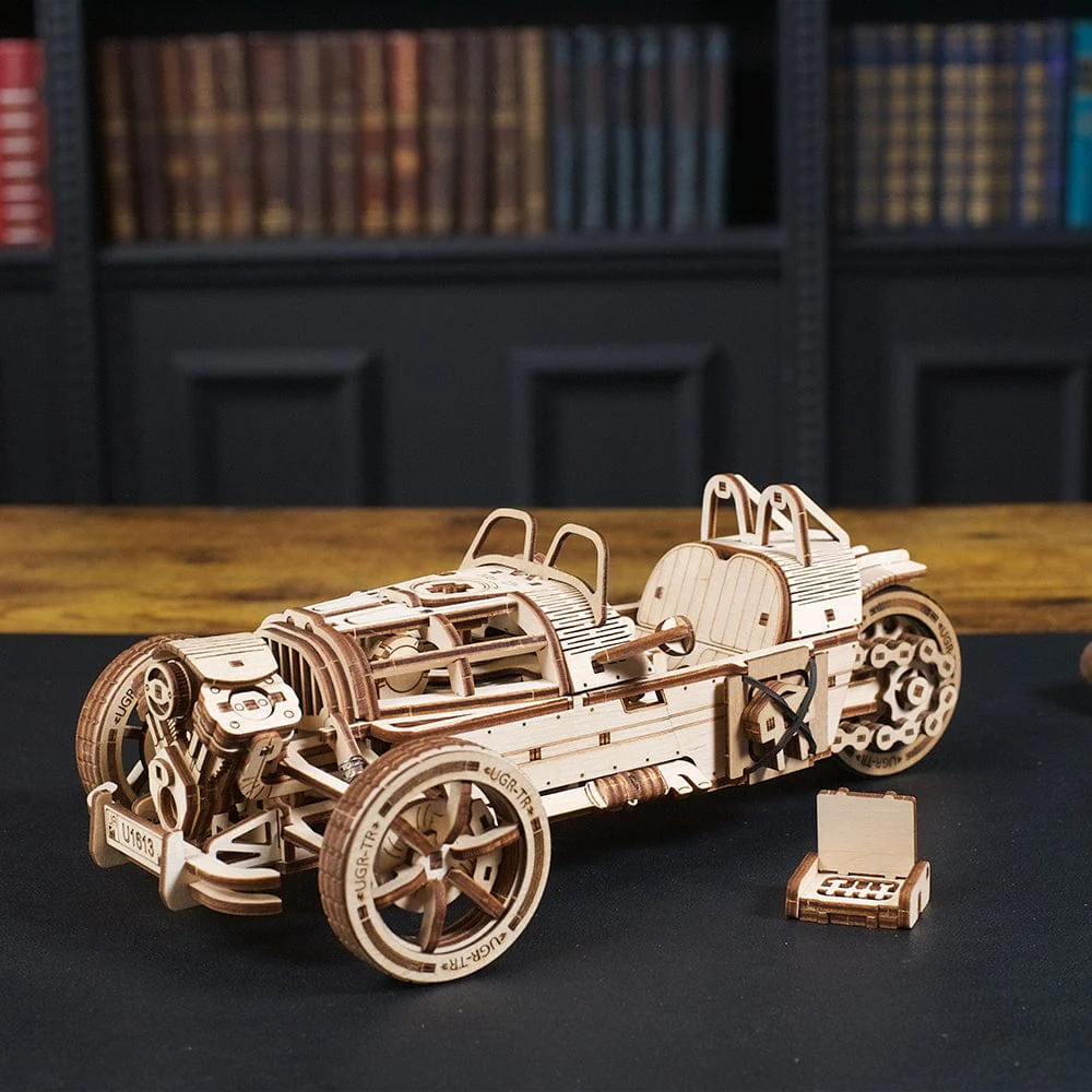 Three-Wheeler UGR-S Wooden Craft Kit - Image 3
