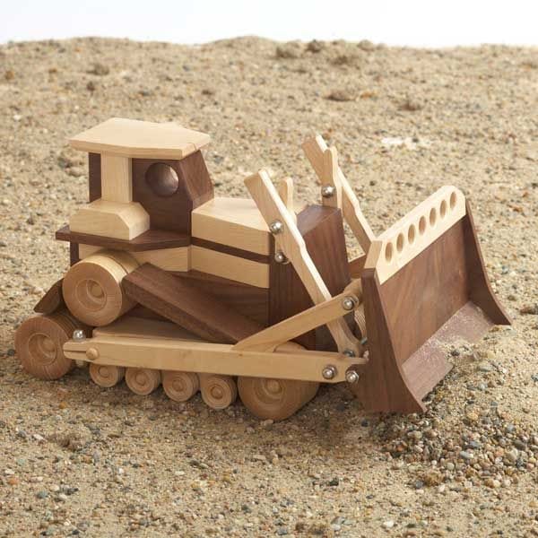 Woodworking Project Paper Plan to Build Construction-Grade Bulldozer