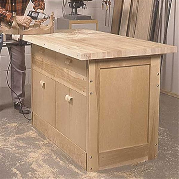 Woodworking Project Paper Plan to Build Labor-of-Love Workbench